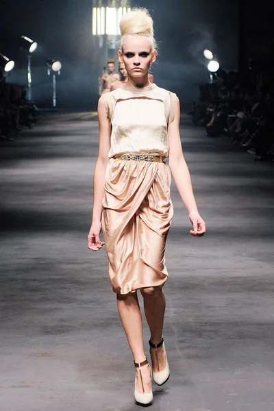 Look 31